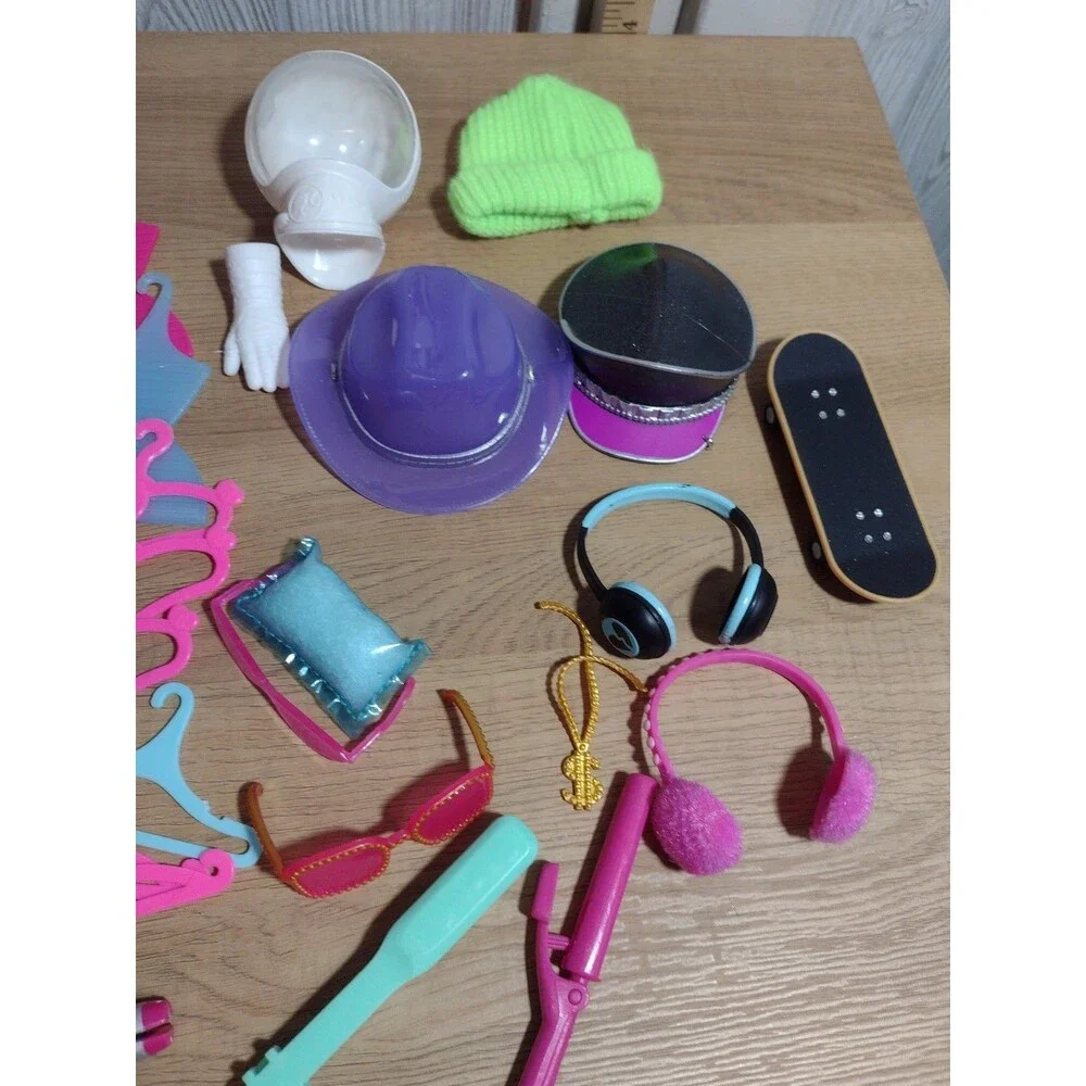 Rainbow High Shoes Accessories Hangers Combs LOT
